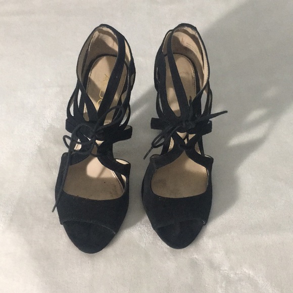 💖💖Aldo strappy heels💖💖 - Picture 3 of 5